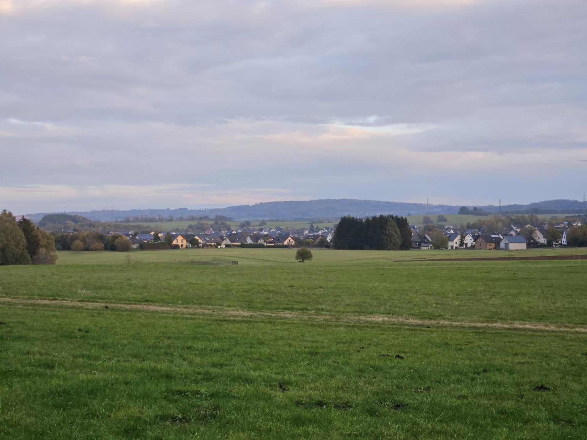 Gemuetliche Ferienwohnung Im Westerwald - "Ferienwohnung Grau" Weitefeld Esterno foto